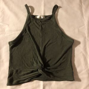 olive green halter top 💚
